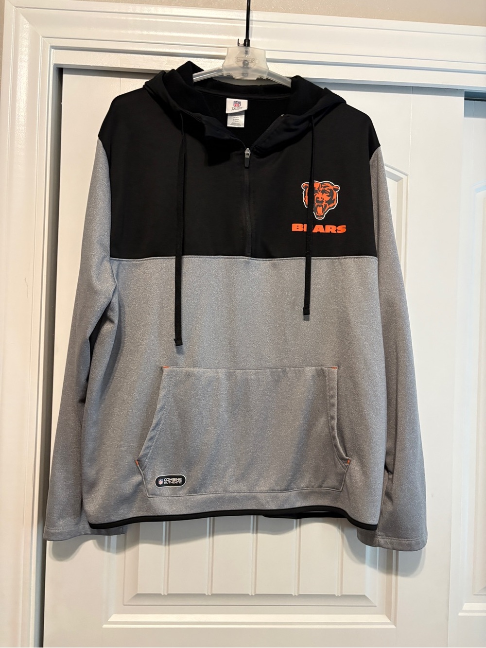 NFL Chicago Bears Gray & Black Combine Authentic Pullover